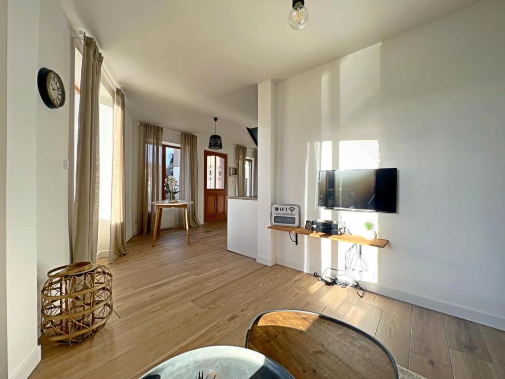 Appartement Coup De Coeur. St Etienne-Rochetaillee Saint-Etienne  Bagian luar foto
