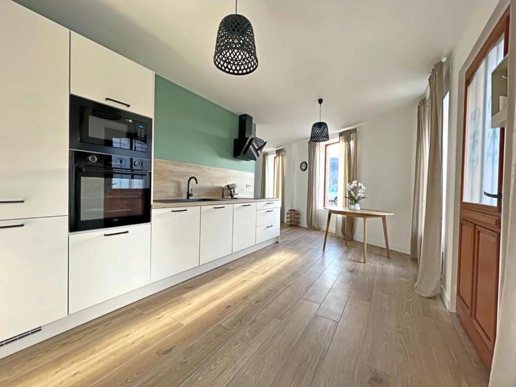 Appartement Coup De Coeur. St Etienne-Rochetaillee Saint-Etienne  Bagian luar foto
