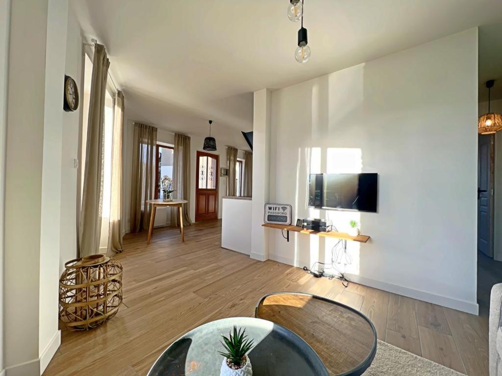 Appartement Coup De Coeur. St Etienne-Rochetaillee Saint-Etienne  Bagian luar foto